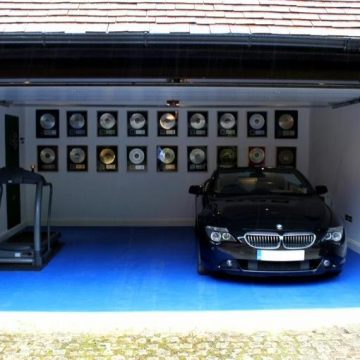 Tektiles_Embossed_Blue GARAGE